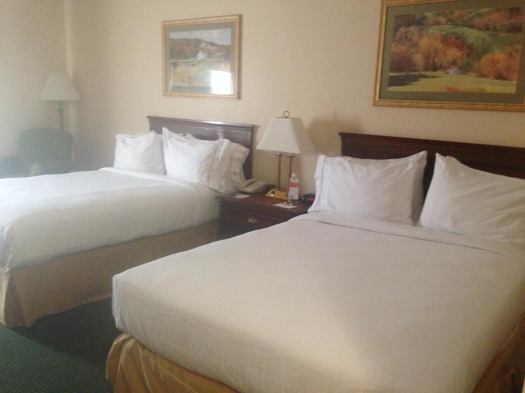 Holiday Inn Express Mount Pleasant- Scottdale, An Ihg Hotel Pokój zdjęcie